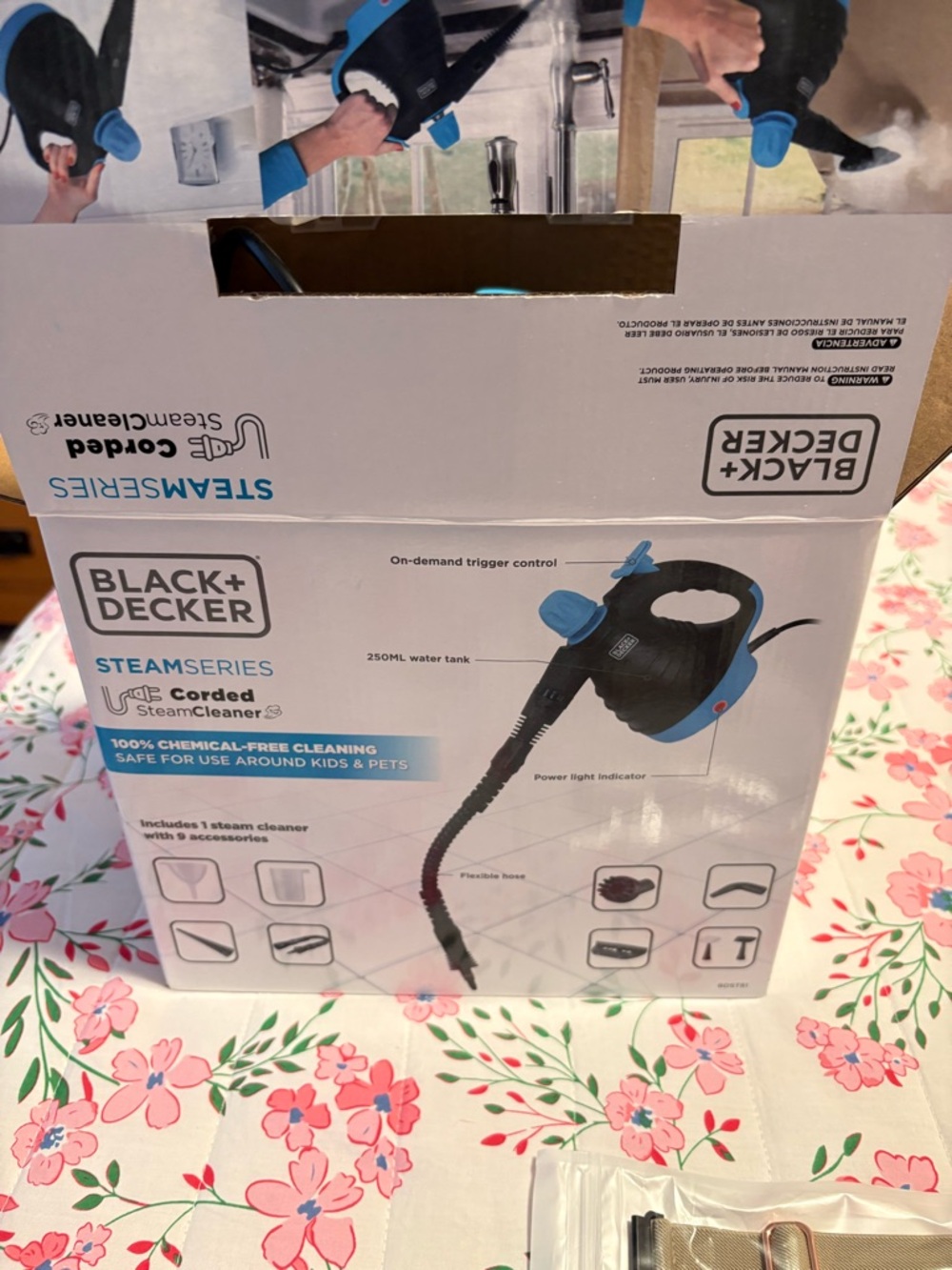 Black & Decker Black and Blue Handheld Steam Cleaner